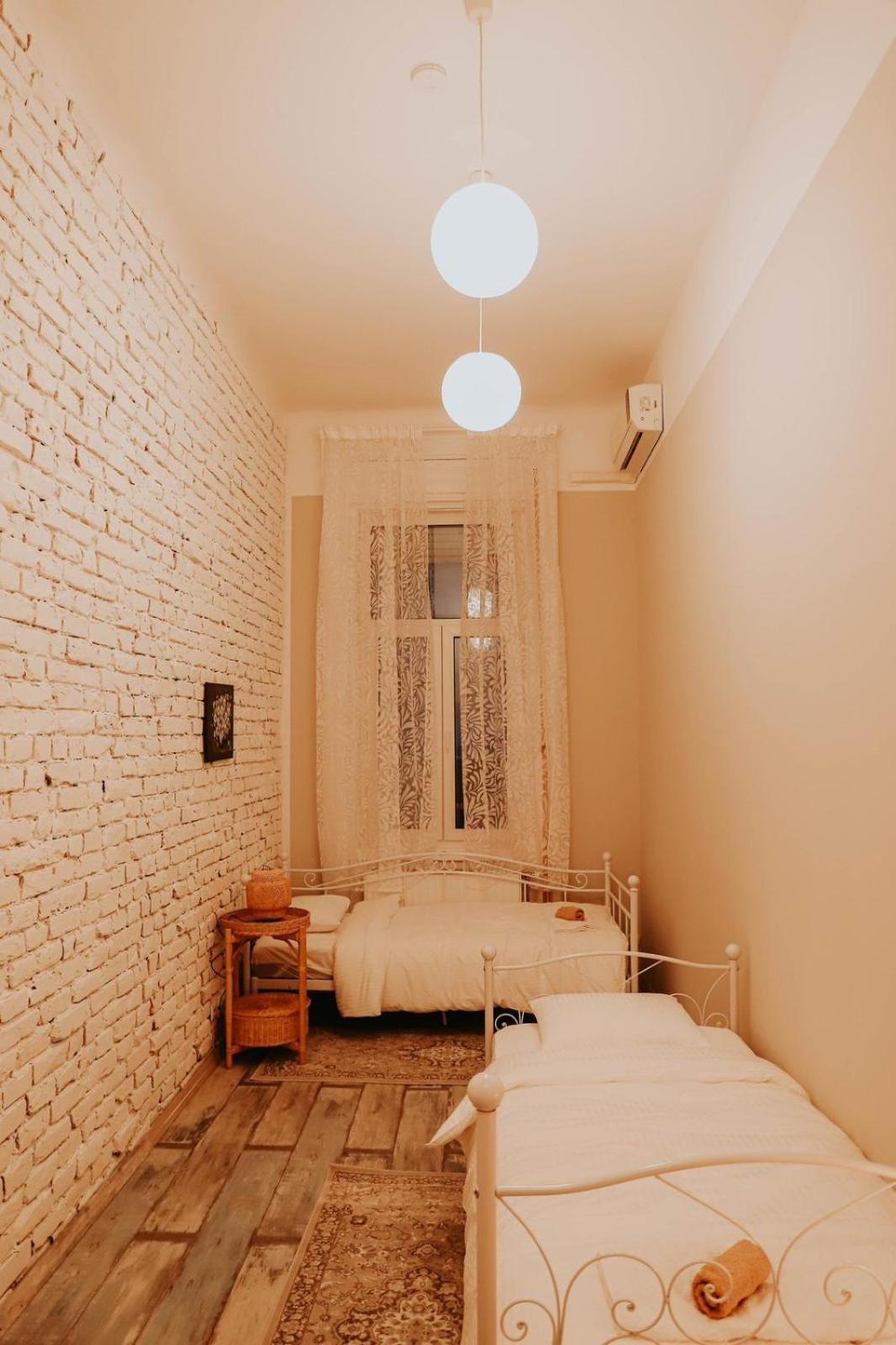 Rooms For Rent In Centre Budapest Exterior photo